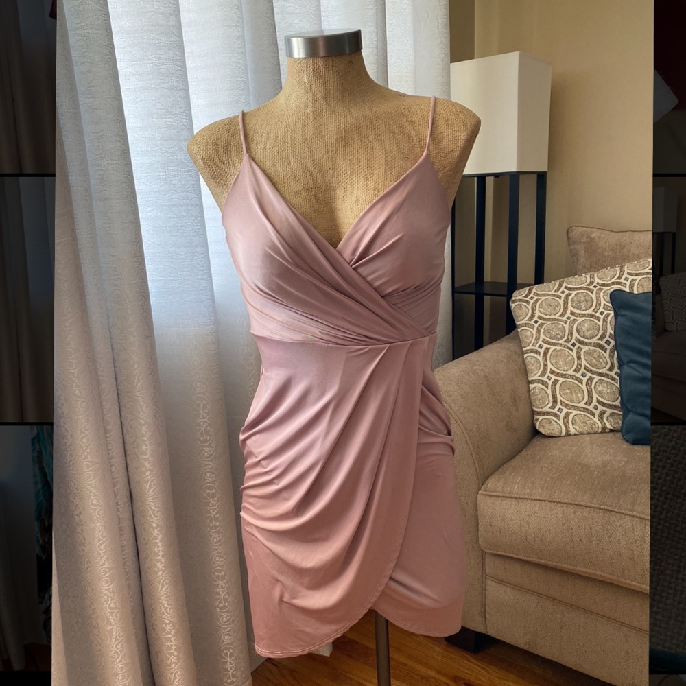 MINI WRAP DRESS